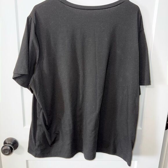 SHEIN Black Tee with Gold Eye Design - Picture 3 of 5